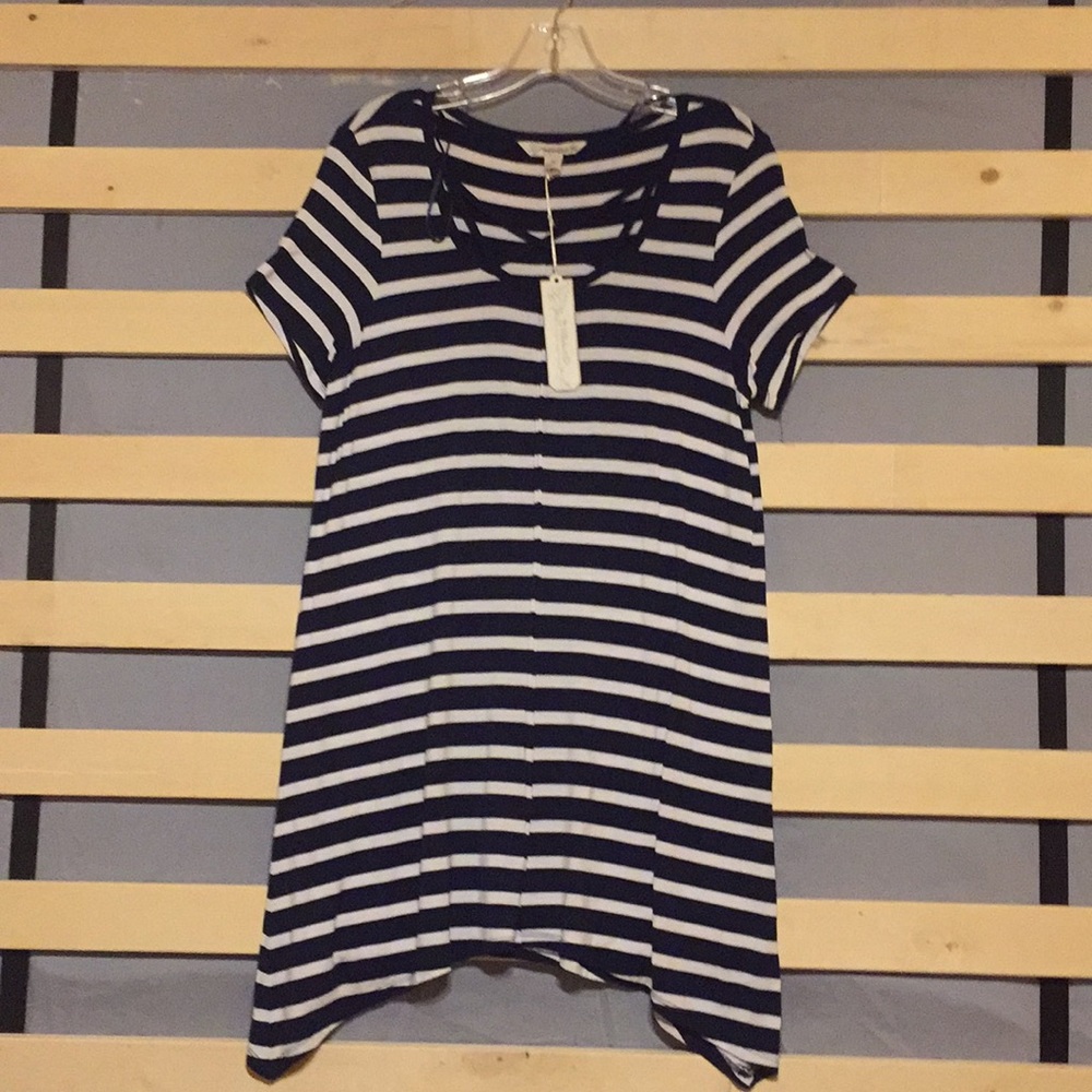 Women's lovely navy and white dress. NWT.